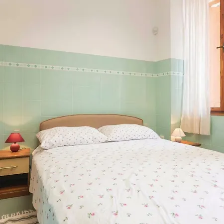 Awesome In With 2 Bedrooms And Wifi *